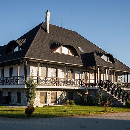 Casa Andra Hotel Siret Exterior photo